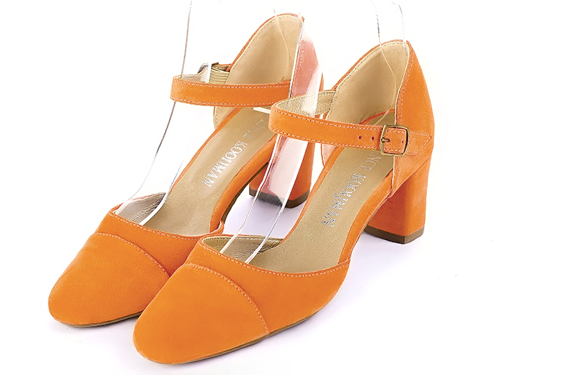 Apricot orange women's open side shoes, with an instep strap. Round toe. Medium block heels. Front view - Florence KOOIJMAN
